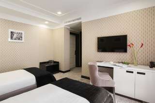 Отель Wall Street by Ribas Одесса Большой двухместный номер с 1 кроватью или 2 отдельными кроватями-1